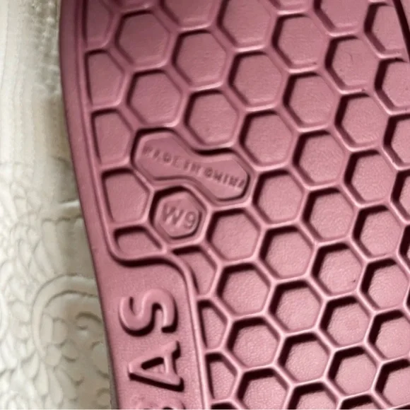 Bombas Women’s Friday Sandal - Picture 3 of 3